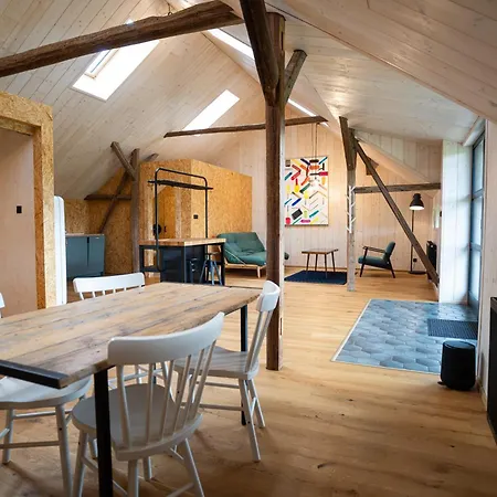 Apartman Fabrika & Cifra Gallery Doubice